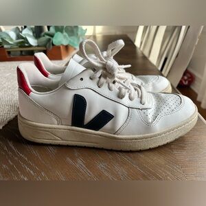 Veja Women's Leather Sneakers Size 7 white red